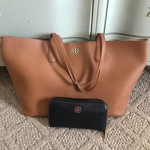 Tory Burch purse and wallet